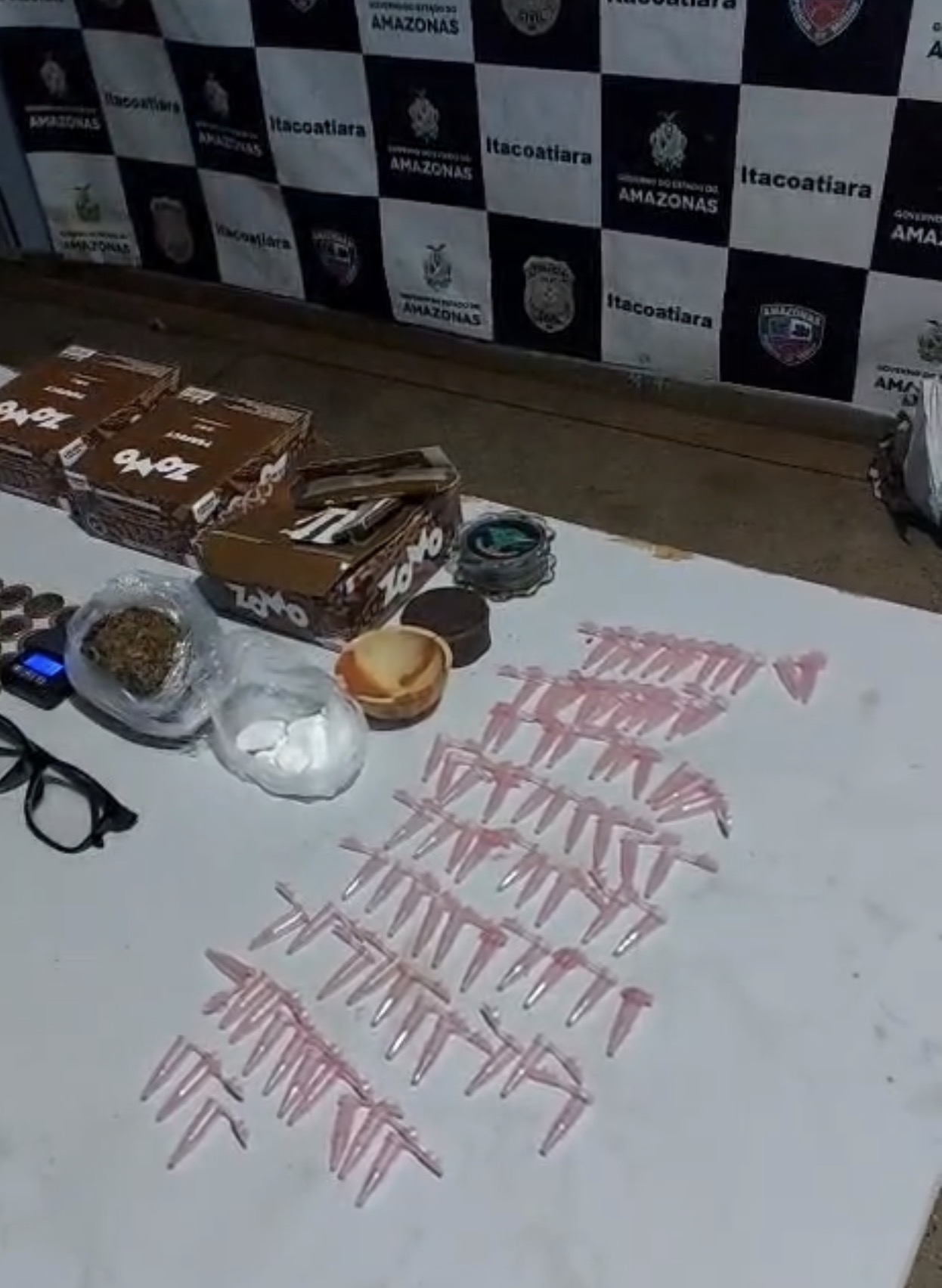 Casal é preso por tráfico de drogas na noite de Natal em Itacoatiara